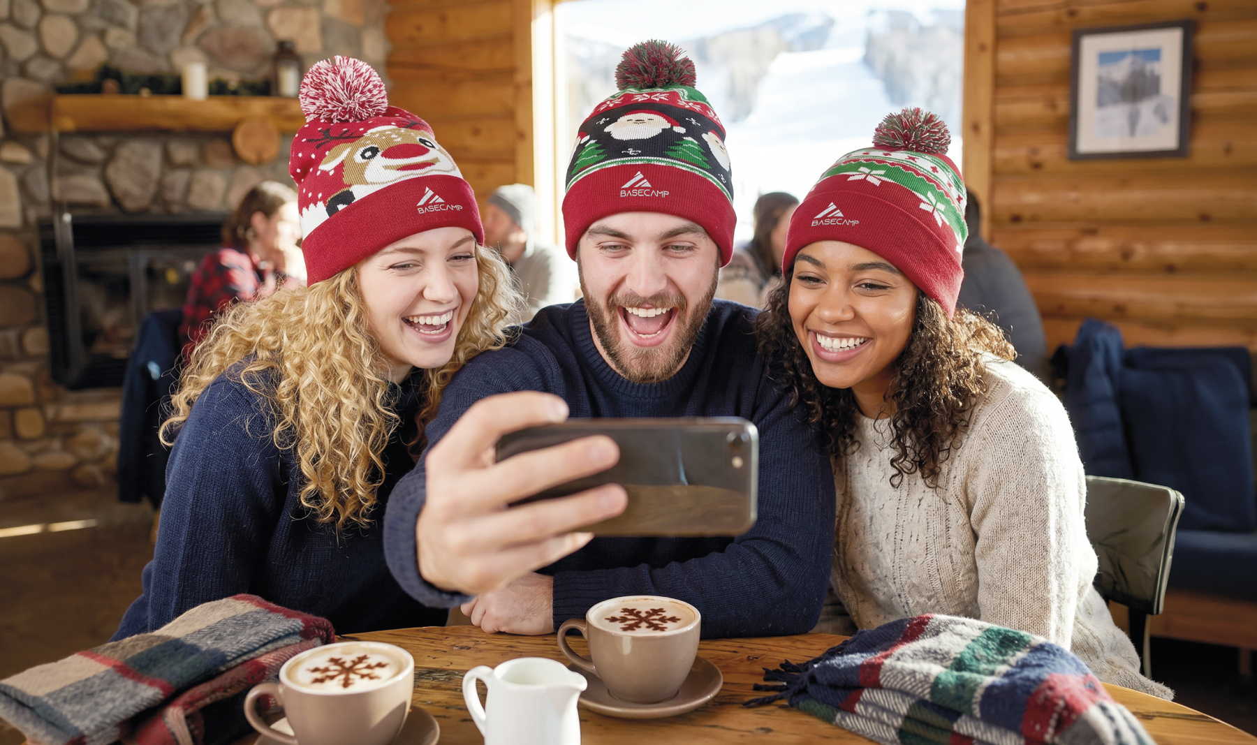 PACK DE GORROS NAVIDEÑOS “KIRAN” (3 PCS)